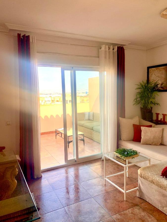Atico Deluxe Entre Centro Y Playa Salinas Con Terraza, Wifi, Piscina Climatizada, Gym, Sauna Y Garaje -Smart Tv Roquetas de Mar Exteriér fotografie