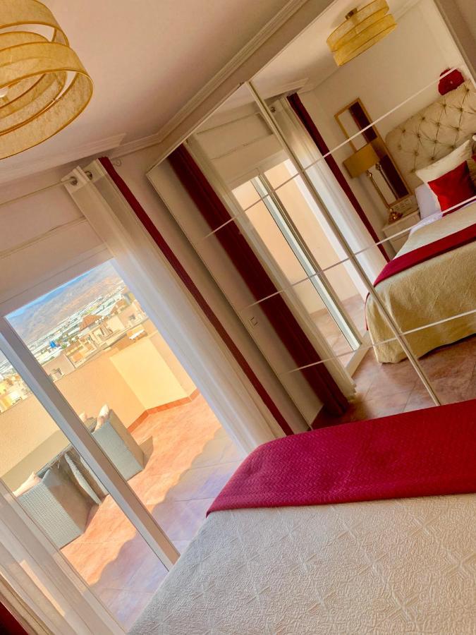 Atico Deluxe Entre Centro Y Playa Salinas Con Terraza, Wifi, Piscina Climatizada, Gym, Sauna Y Garaje -Smart Tv Roquetas de Mar Exteriér fotografie