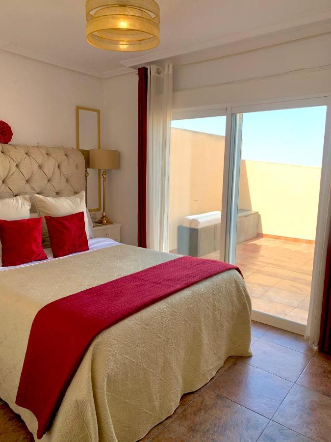 Atico Deluxe Entre Centro Y Playa Salinas Con Terraza, Wifi, Piscina Climatizada, Gym, Sauna Y Garaje -Smart Tv Roquetas de Mar Exteriér fotografie